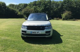 Range Rover Autobiography, front